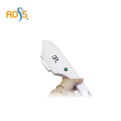 Máy tẩy lông IPL cầm tay mạnh mẽ Loại bỏ nếp nhăn Kích thước điểm 10 * 50mm
