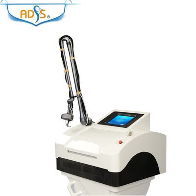 Máy Laser CO2 Fractional cầm tay 40W 10600nm để trẻ hóa da